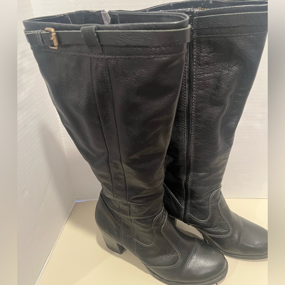 Naturalizer N5 Comfort Damaris Women’s Black Pebbled Leather Knee-High Boots